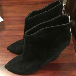 Brand New Dolce Vita 6.5 Suede Wedge Boot 3.5 heel